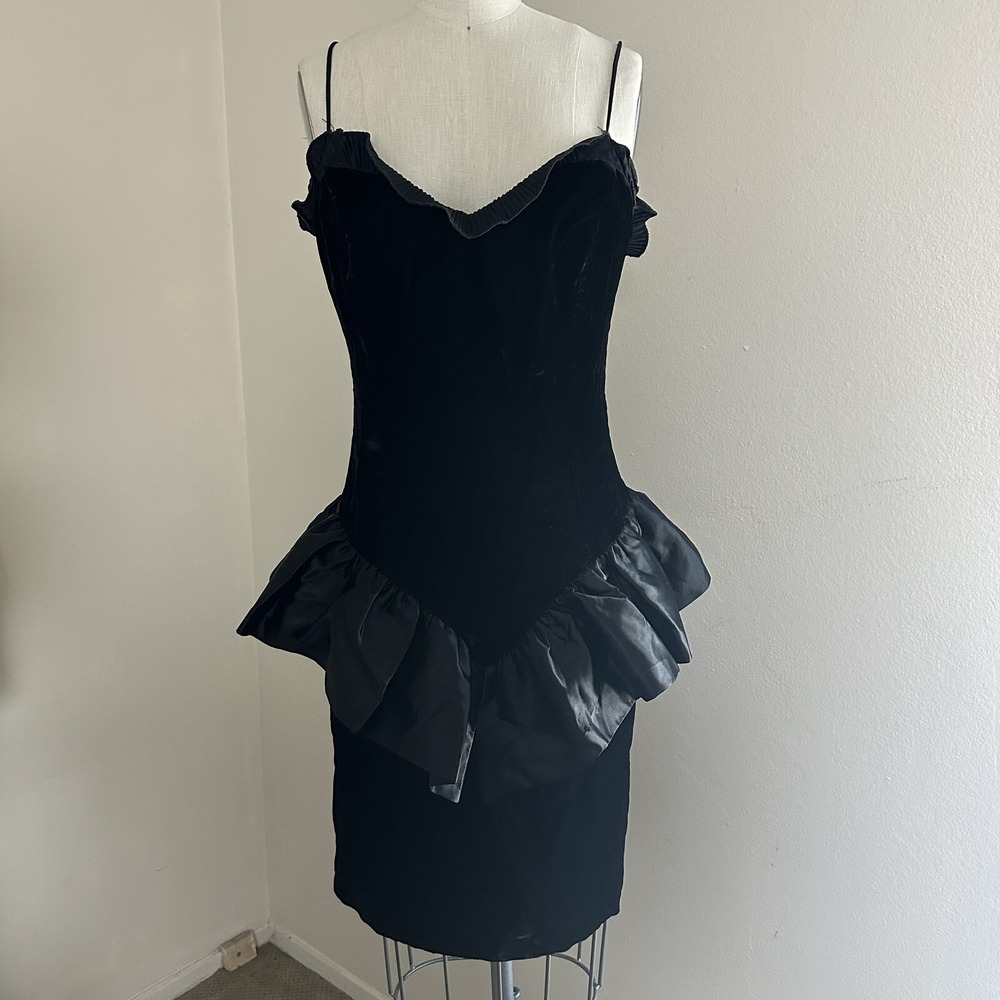 Gunne Sax Dress 4/6? Black 80s Vintage Velvet Ruffle Peplum Prom Formal LBD